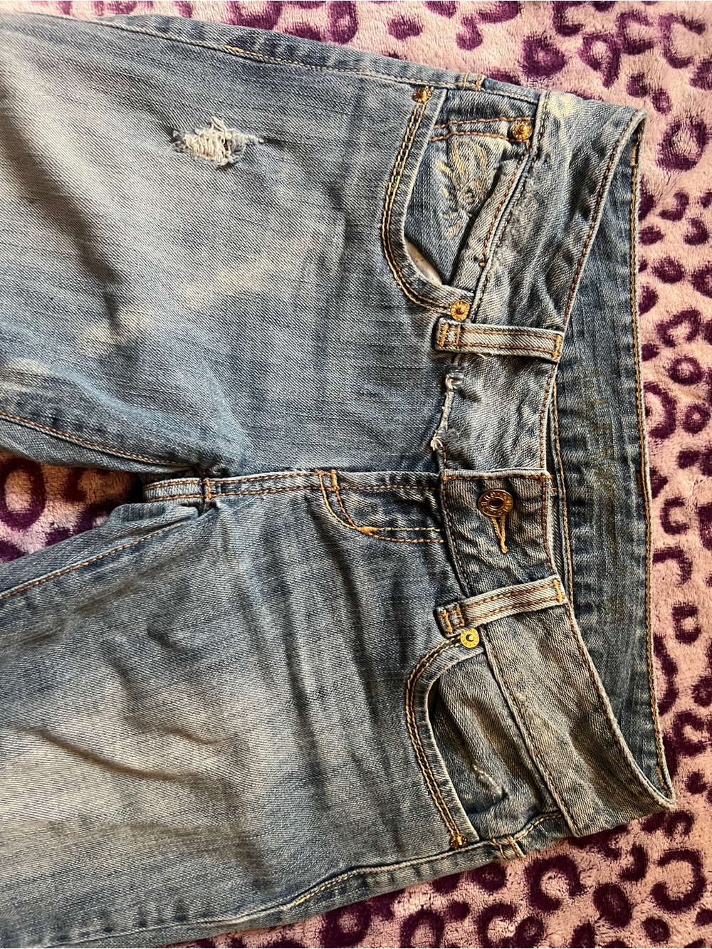 GUESS Women’s Low Rise Light Blue Embroidered Denim Jeans - Picture 2 of 3